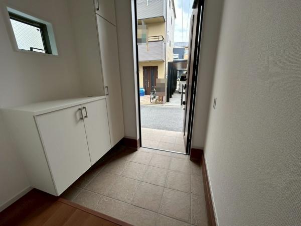 寝屋川市春日町　新築戸建