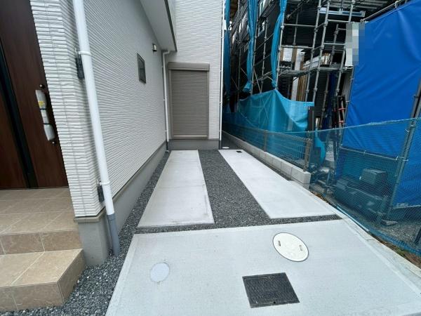 寝屋川市春日町　新築戸建