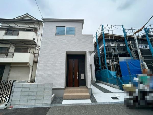 寝屋川市春日町　新築戸建