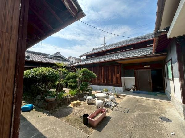 寝屋川市明和2丁目　中古戸建