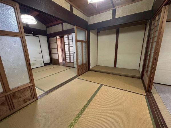 寝屋川市明和2丁目　中古戸建