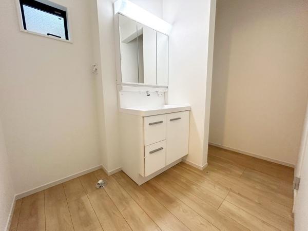寝屋川市末広町　新築戸建