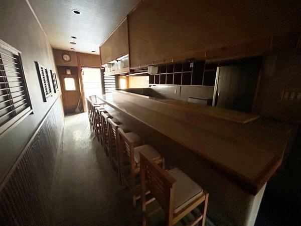門真市末広町　店舗付き中古テラス