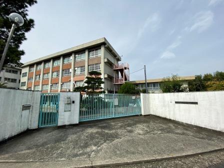 寝屋川市国松町　新築戸建(寝屋川市立国松緑丘小学校)