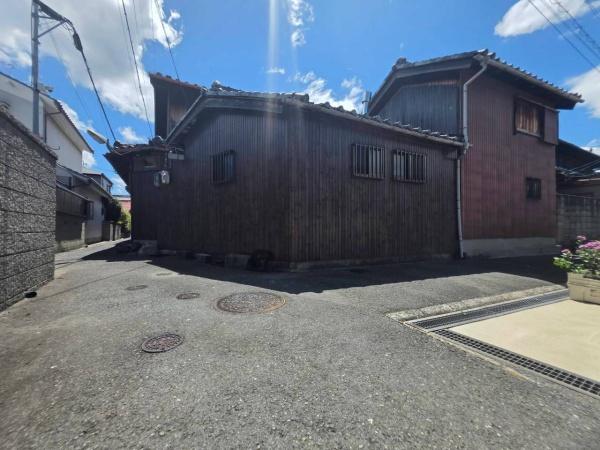 寝屋川市石津元町　古家付き土地