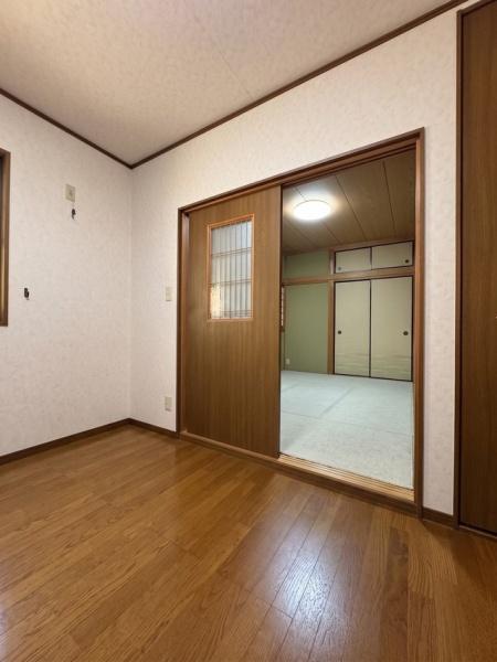 寝屋川市高柳７丁目の中古一戸建て