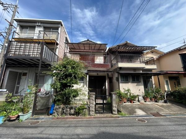 寝屋川市楠根南町　古家付き土地