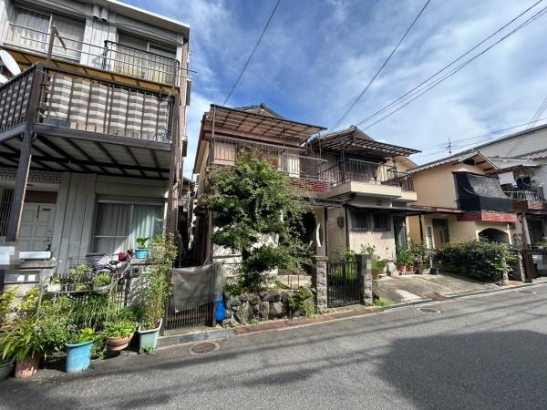 寝屋川市楠根南町　古家付き土地