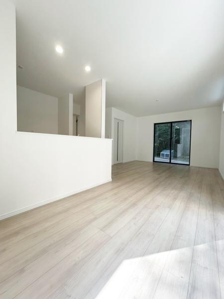 寝屋川市寝屋新町　新築戸建