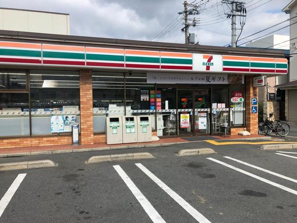 グランドメゾン小阪(セブンイレブン東大阪御厨南店)