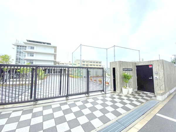 グランドメゾン小阪(東大阪市立小阪中学校)