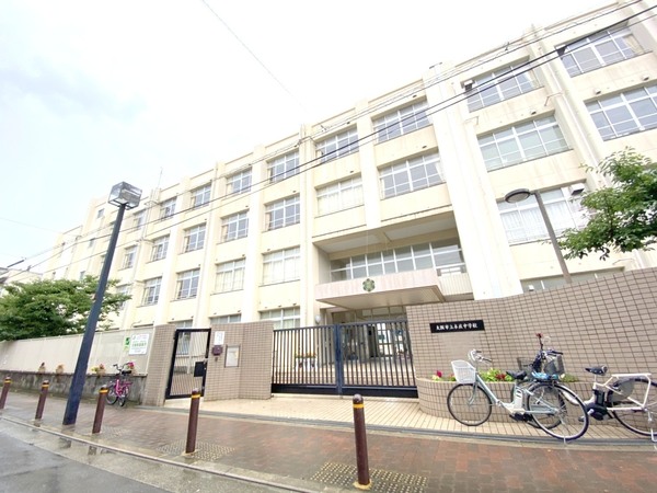 大阪市東成区東中本3丁目の土地(大阪市立本庄中学校)