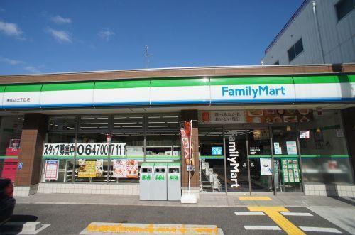 ルネ山坂(ファミリーマート東田辺三丁目店)