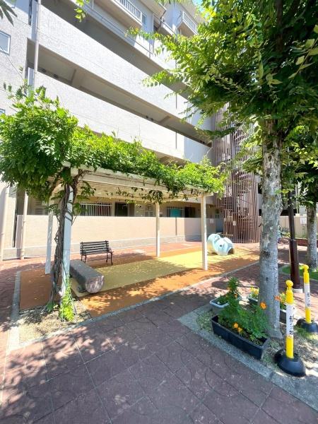 松原小川園ローレルコート