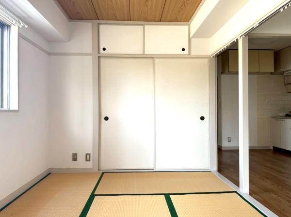 山洋コーポ