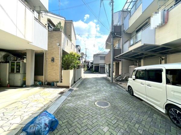 大阪市平野区加美北3丁目の中古一戸建て(前面道路含む現地写真)