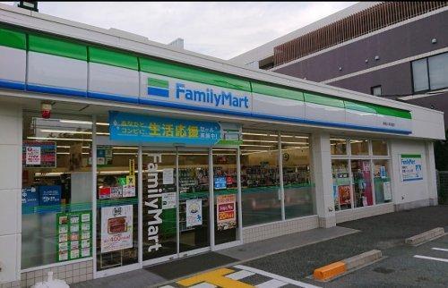 ロイヤルコート豊中壱番館(ファミリーマート野中北店)