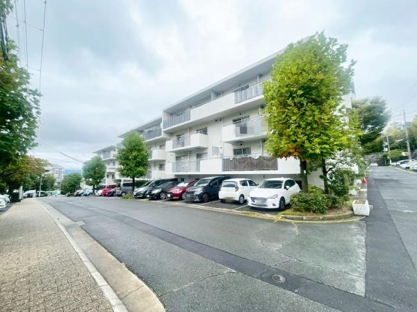 千里緑丘住宅28号棟