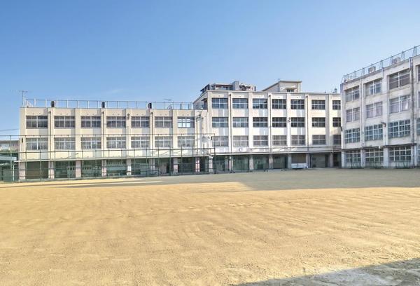 グランドムール美章園(大阪市立東住吉中学校)