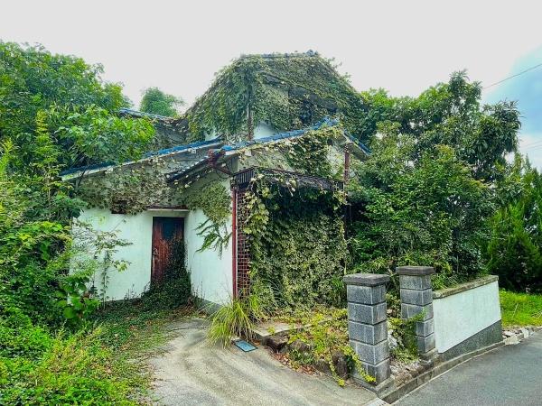 八尾市服部川8丁目　古家付き土地