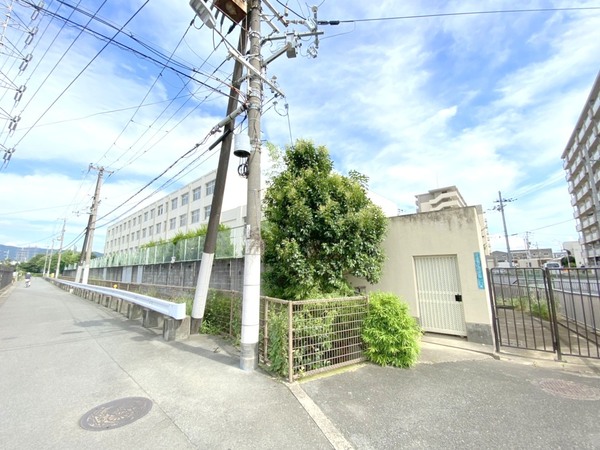 大阪市平野区長吉六反１丁目の中古一戸建て(大阪市立長吉六反中学校)