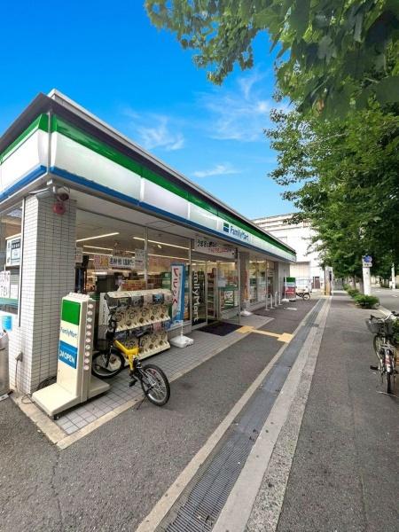 エパック平野パート１(ファミリーマート平野瓜破店)