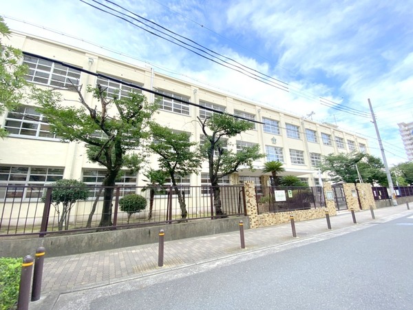 大阪市平野区長吉六反３丁目の土地(大阪市立長吉東小学校)