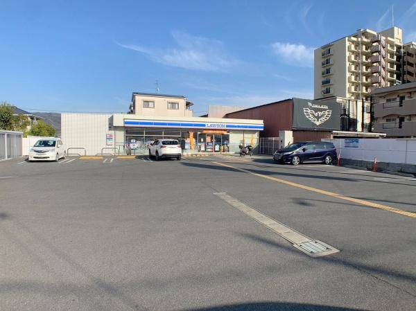 八尾市緑ヶ丘４丁目の土地(ローソン　八尾福万寺一丁目店)