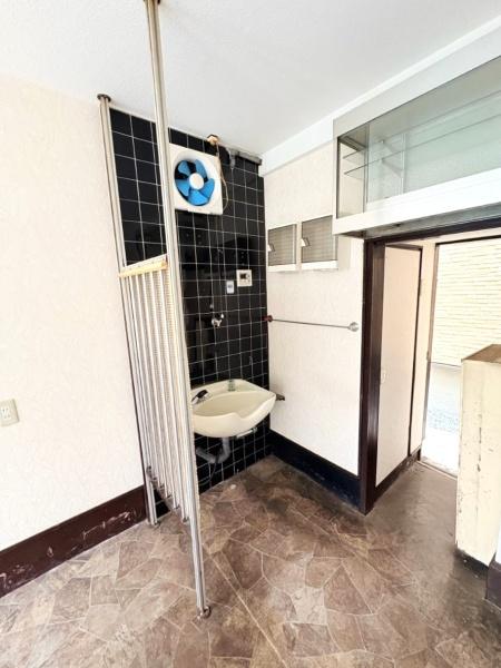 平野区平野本町4丁目　店舗付き戸建