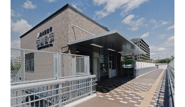 桃山台コーポラス(桃山台駅(北大阪急行電鉄南北線))