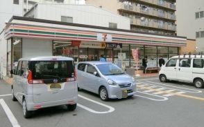 グリーンコーポ江坂第3(セブンイレブン吹田江の木町店)