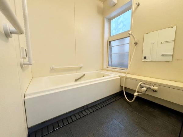 吹田市佐井寺4丁目の中古一戸建て(バス)