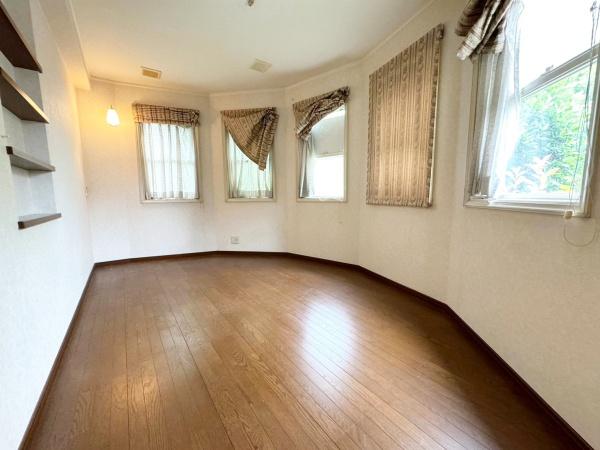 吹田市佐井寺4丁目の中古一戸建て(洋室)