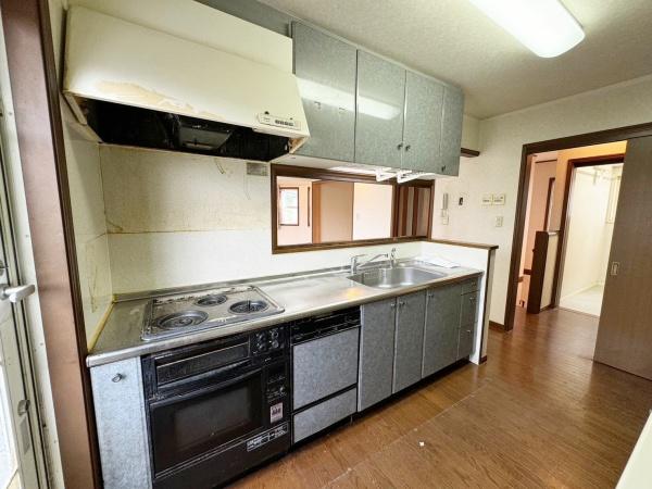 吹田市佐井寺4丁目の中古一戸建て(キッチン)