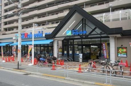 十三本町ユニハウス(スーパーマルハチ野中北店)