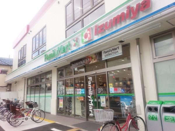 新大阪ホワイトコーポラス(ファミリーマート東三国四丁目店)