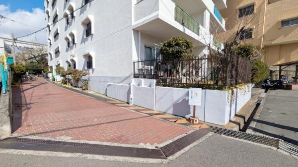 刀根山グリーンハイツ