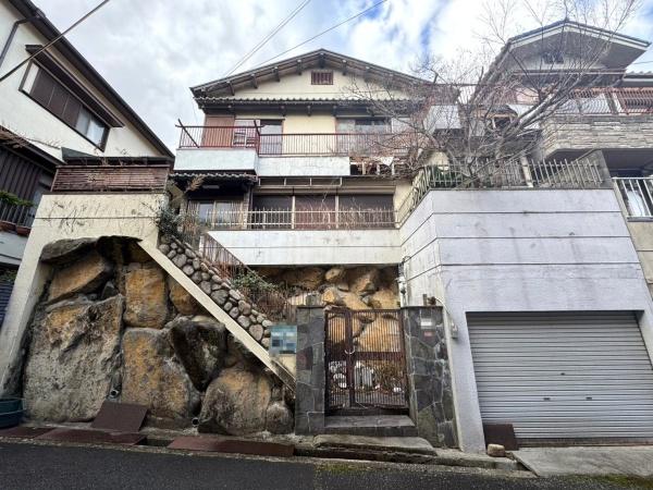 豊中市南桜塚４丁目