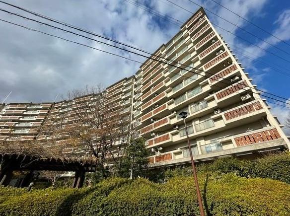 豊中野畑団地4号棟