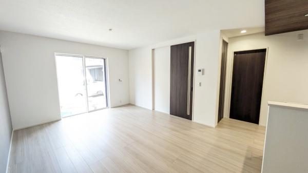 豊中市第1小曽根　1号棟　新築戸建