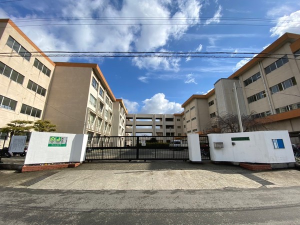 豊中市第1小曽根 2号棟 新築戸建(豊中市立第十二中学校)