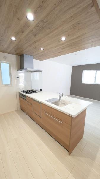 豊中市第1小曽根　3号棟　新築戸建