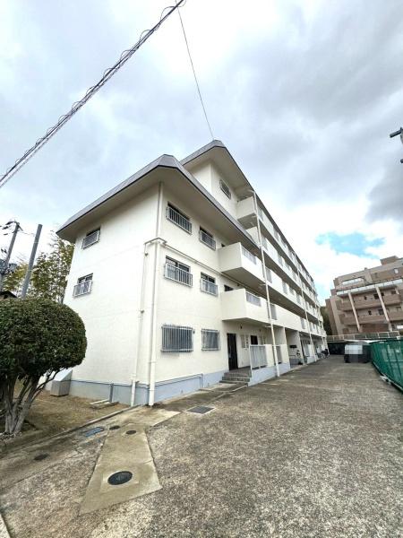 メゾンドール千里泉が丘参号館