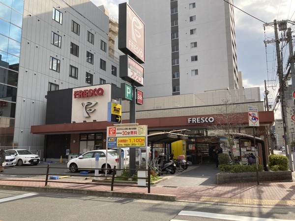 ディオレ江坂(フレスコ江坂店)