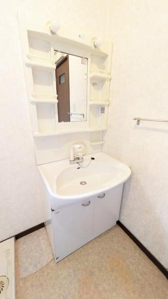 豊中市宝山町の中古一戸建て(洗面台・洗面所)