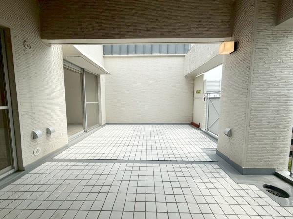 緑地公園グリーンハイツ２号棟