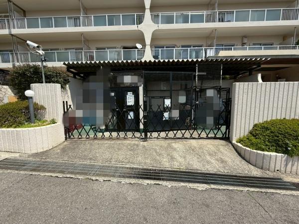 日商岩出緑地公園マンション