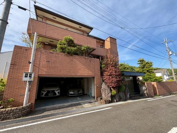 和歌山県岩出市紀泉台　中古戸建