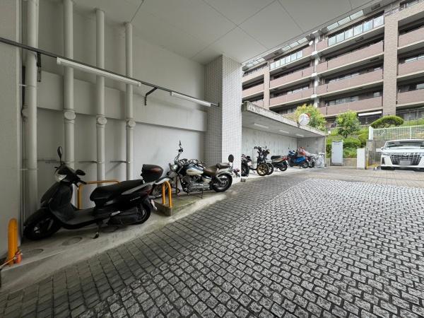 ルネブラン・クール北千里古江台