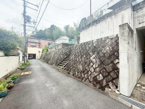 箕面市白島３丁目　古家付売土地
